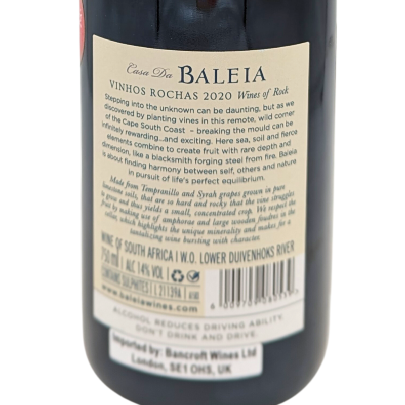 Back label of a bottle of Baleia Vinhos Rochas
